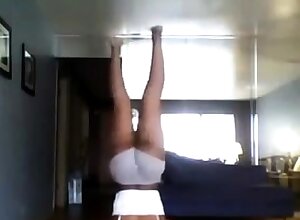 Black Teen Twerks Her AMAZING Thick Ghetto Ass! - Ameman